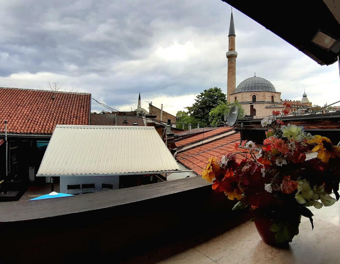 Hostel Pansion Lion Szarajevó Kültér fotó