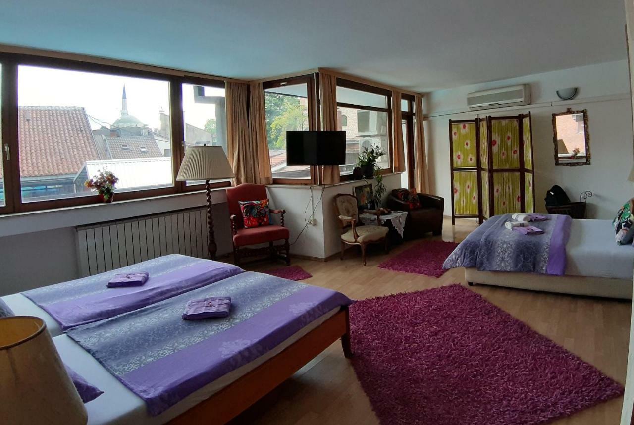 Hostel Pansion Lion Szarajevó Kültér fotó