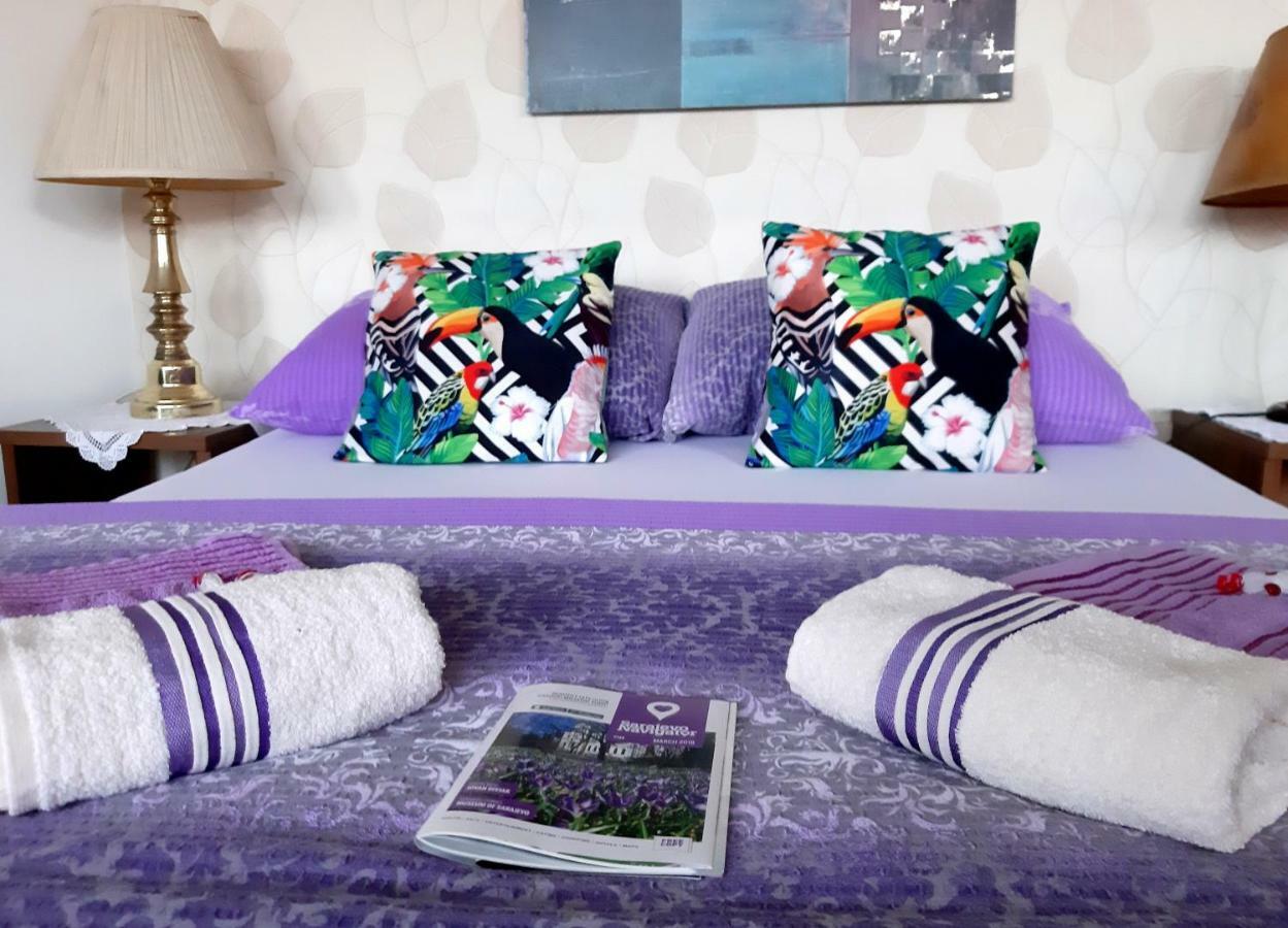 Hostel Pansion Lion Szarajevó Kültér fotó
