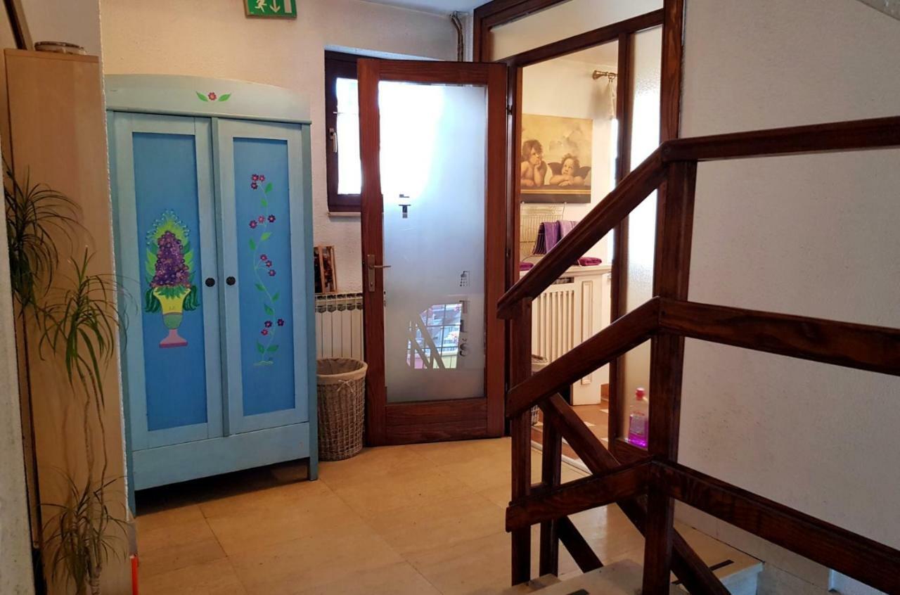 Hostel Pansion Lion Szarajevó Kültér fotó