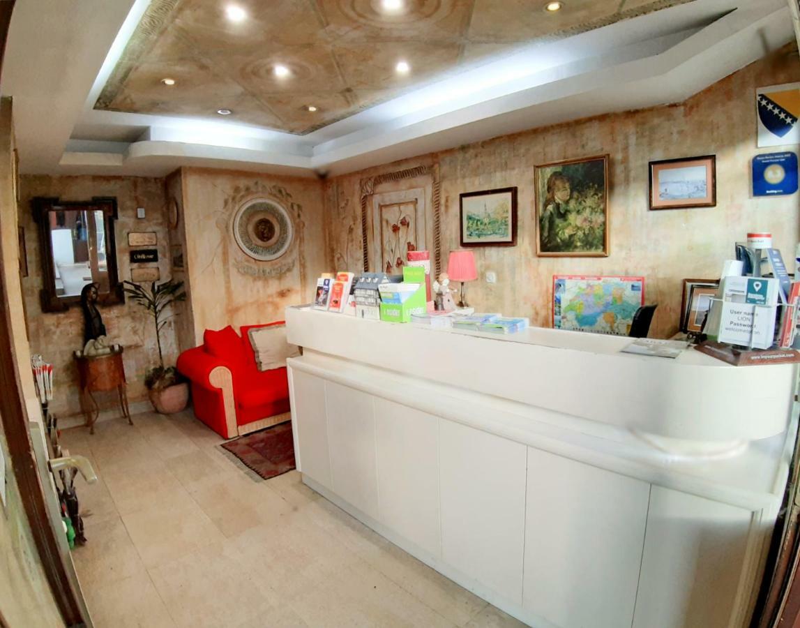 Hostel Pansion Lion Szarajevó Kültér fotó