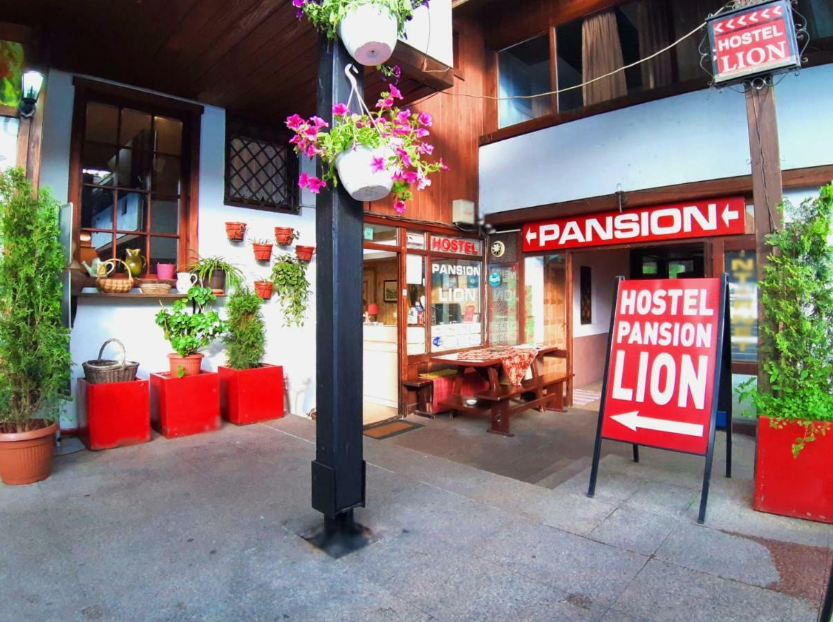 Hostel Pansion Lion Szarajevó Kültér fotó