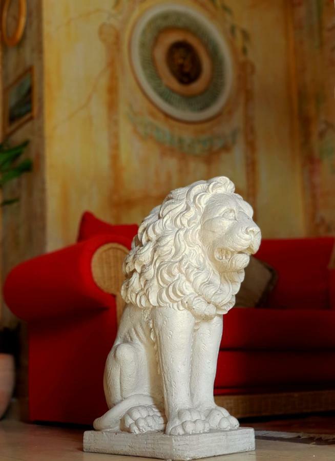 Hostel Pansion Lion Szarajevó Kültér fotó